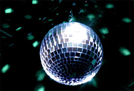 Stilul REGGAETON, interzis în CUBA - disco-1355094278.jpg