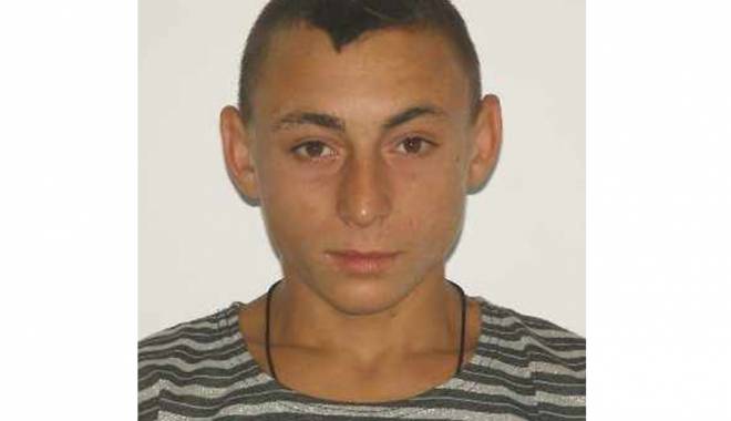 Adolescentul rănit în explozia unui proiectil, dispărut de acasă - disparut-1426091595.jpg