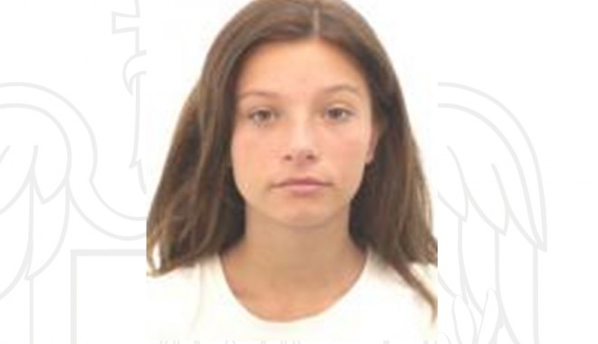 Fată de 14 ani dispărută de acasă. Cine o recunoaște să anunțe Poliția! - disparuta-1349099885.jpg