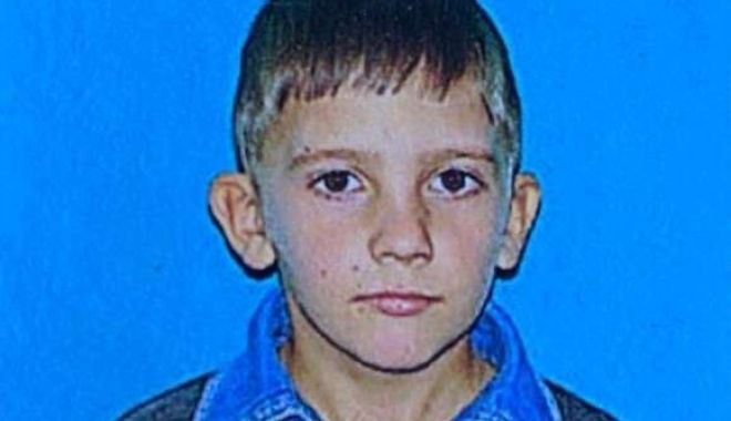 Băiat de 11 ani, dispărut de două zile de acasă! Dacă l-aţi văzut, anunţaţi Poliţia - disparutbacau-1680591615.jpg
