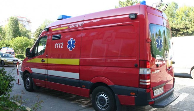 ACCIDENT LA CONSTANȚA. Femeie lovită de o mașină, după ce a traversat haotic - dispeceratambulanta1374164257-1533279394.jpg