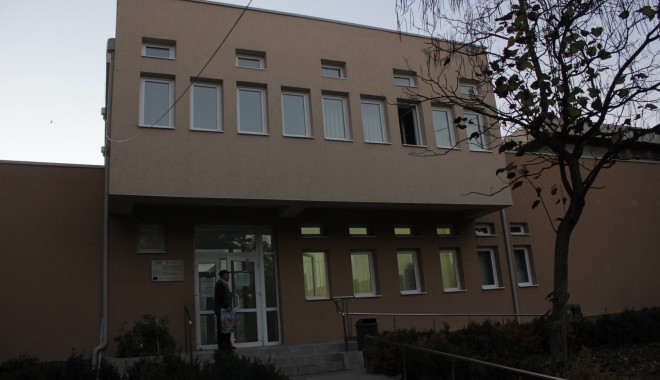 Situația cazurilor de TBC de la Constanța - dispensarultbc2-1352472804.jpg