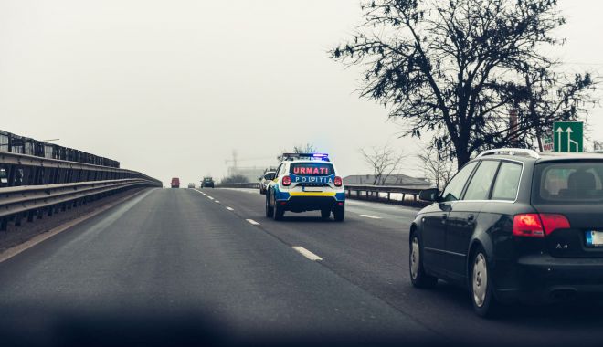 Dispozitive cu mesaje text, pe mașinile de poliție de pe autostradă - dispozitivepolitie-1612982663.jpg