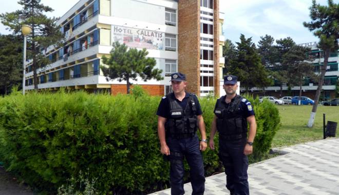Distracție întreruptă de jandarmi - distractieintrerupta-1440437184.jpg