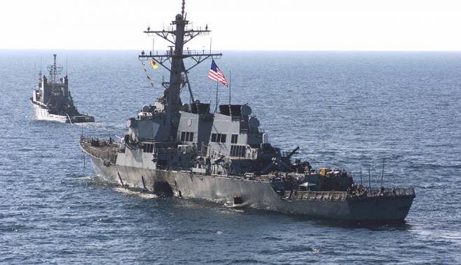 Distrugătorul american USS Cole, escală  în portul Constanța - distrugatorul-1423406834.jpg