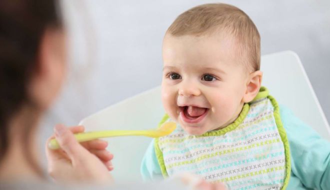 Cu ce trebuie să începeţi diversificarea alimentaţiei la bebeluşi - diversificarea-1697800328.jpg
