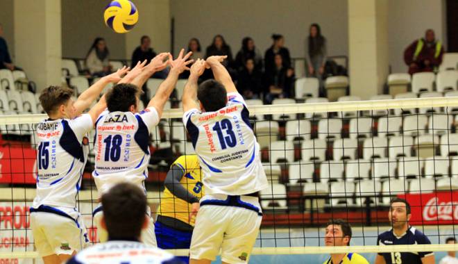 Divizia A1 la volei masculin, etapa 21-a. CVM Tomis a închis rapid meciul cu SCMU Craiova - diviziacvm-1425928204.jpg