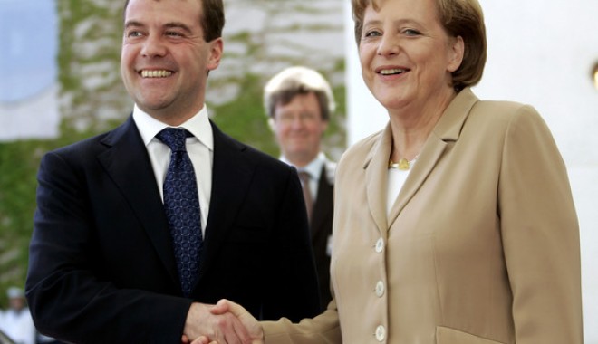Medvedev începe astăzi o vizită de două zile în Germania, consacrată economiei - dmitrimedwedewvisitsgermanyanzpt-1310971339.jpg