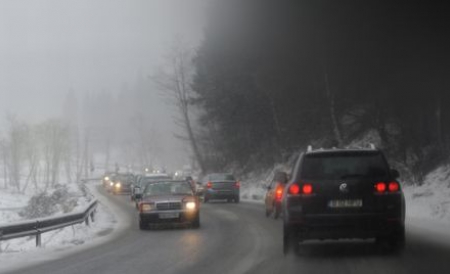 Infotrafic: Strat de zăpadă pe DN1 - dn1-1333266660.jpg
