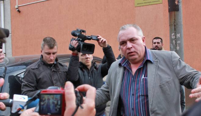 Nicușor Constantinescu află astăzi dacă scapă de arestul preventiv - dna-1424816662.jpg