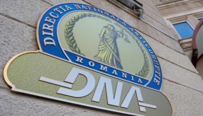 Fost inspector școlar, trimis în judecată cu acord de recunoaștere a vinovăție - dna-1657119925.jpg