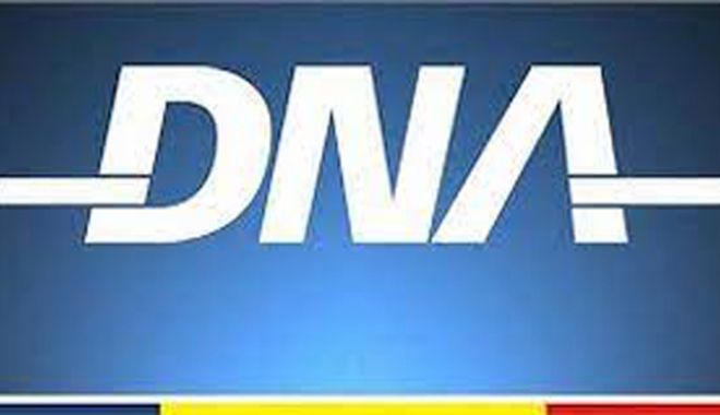 Doi inspectori ANAF din Constanța, reținuți  pentru luare de mită - dna1634735882-1634736228.jpg