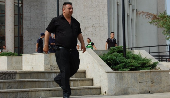 DNA: Fiul lui Bercea Mondial, acuzat de șantaj - dnabercea-1402579390.jpg