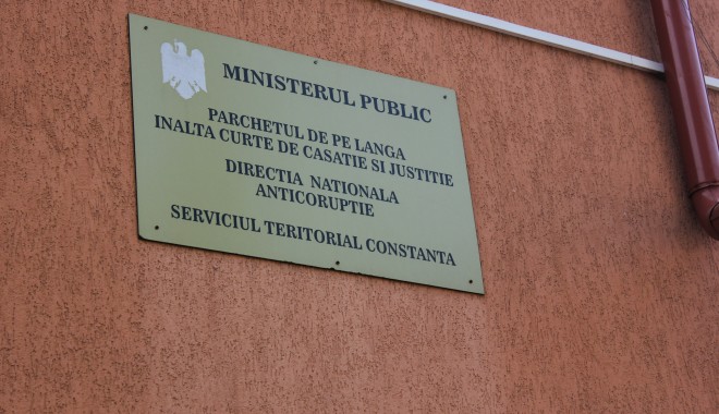 DNA. Percheziții domiciliare în Mangalia. Acuzații de ȘANTAJ - dnaconstanta4-1392890592.jpg