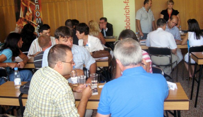 Zece firme constănțene și-au căutat parteneri de afaceri la Târgul 