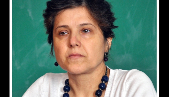 Doamnei profesoare, cu adâncă plecăciune… - dobrinclaudia-1459703649.jpg