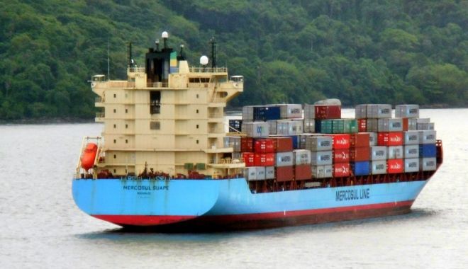 Docherii brazilieni au luat cu asalt un portcontainer - docheriibrazilieniauluatcuasaltu-1533734966.jpg