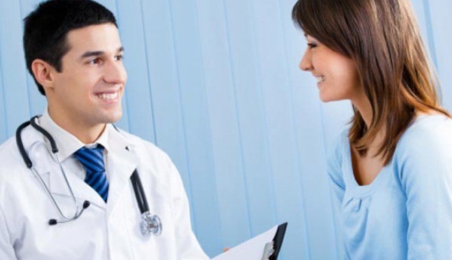 Doctor însurat prins în cabinet în toiul unei partide de sex - doctor-1331707198.jpg