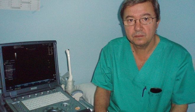 Un medic gineolog a făcut infarct în timp ce opera o pacientă - doctor-1524494179.jpg