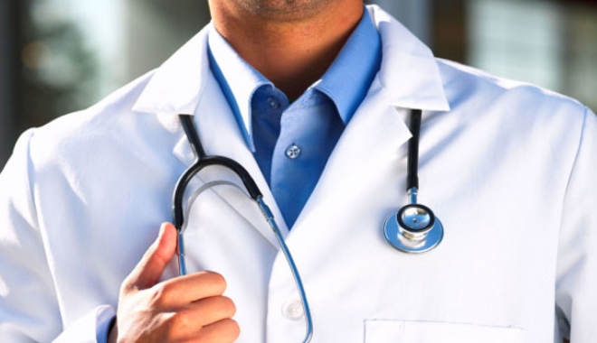 Un medic a fost bătut și înjurat de părinții unui copil - doctor01pdjsh5vl-1491380457.jpg