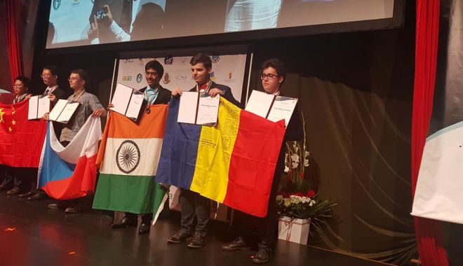 Doi elevi constănțeni, premiați la Olimpiada Internațională de Astronomie și Astrofizică - doieleviconstanteni1-1565658826.jpg