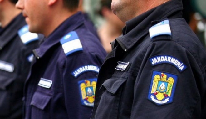 Acțiuni ale jandarmilor constănțeni, cu ocazia Zilei Imnului Național - doijandarmidinromnia-1469701208.jpg