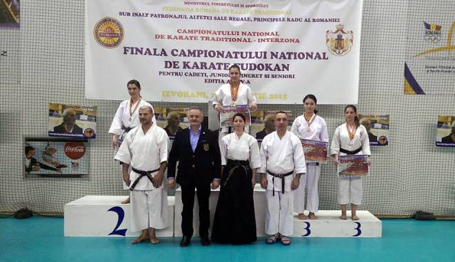 Doi sportivi de la CS Karate Tradițional Eforie, calificați la Europene - doikarateeforie1-1426535699.jpg