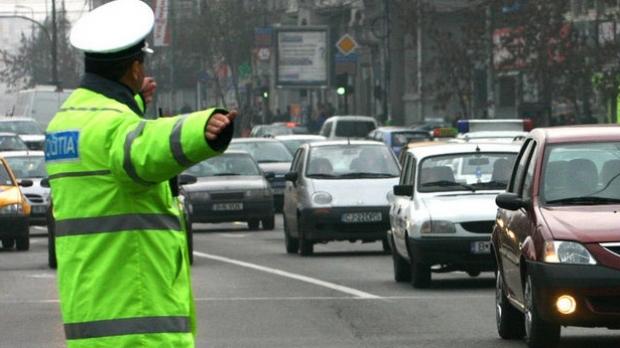 GREU DE MITUIT! Povestea polițistului care care face denunțuri peste denunțuri - doipolitistidincapitalaaufostret-1496831197.jpg