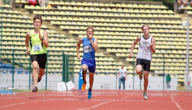 Doi sportivi de la CS Farul, la Campionatele Balcanice de atletism - doisportivi-1466784040.jpg