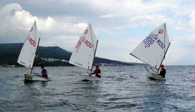 Doi sportivi de la CS Electrica, la primul concurs de yachting al sezonului - doiyachting-1425575751.jpg