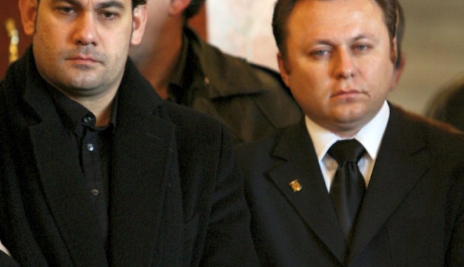 Războiul dintre frații Dolănescu a distrus casa rapsodului - dolanescu-1353448430.jpg