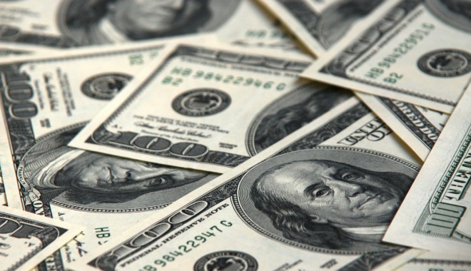 Bogații lumii au pierdut peste 20 de miliarde de dolari în ultima săptămână - dolari-1361714435.jpg