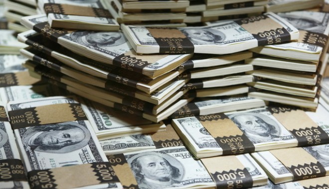 Dolarul american se apreciază - dolari1-1366713189.jpg