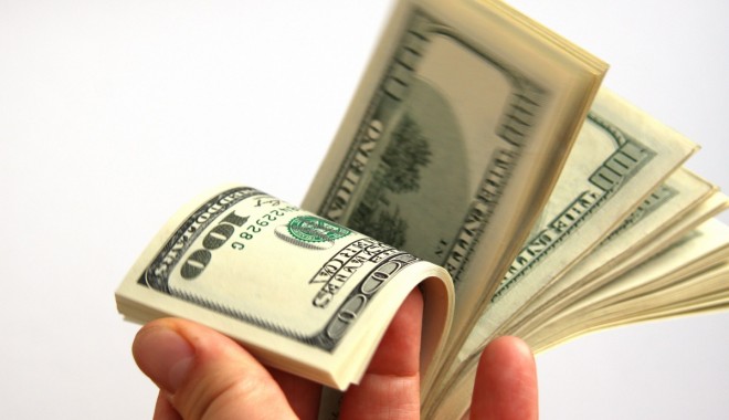 Dolarul american își continuă deprecierea! - dolarx-1386848247.jpg