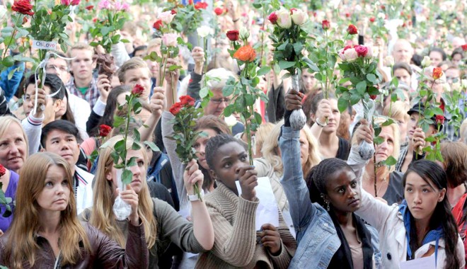Zi de doliu național în Norvegia,  în memoria victimelor atacurilor lui Breivik - doliunationalnorvegia-1313932909.jpg