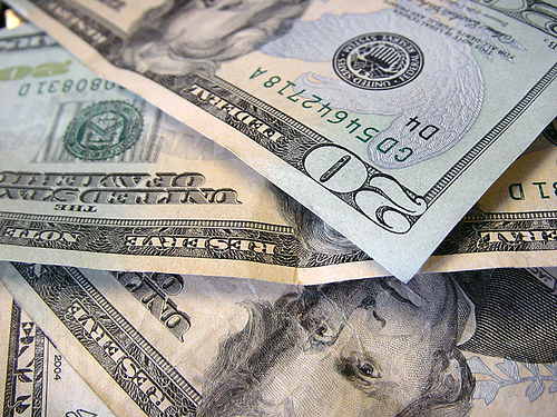 Curs BNR: 3,2084 lei/dolar - dollar0-1320926083.jpg