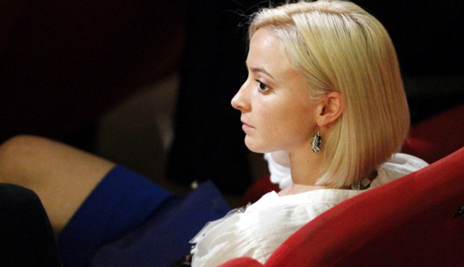Naufragiul Costa Concordia: Domnica Cemortan a recunoscut că a fost amanta căpitanului - domnica-1383138724.jpg