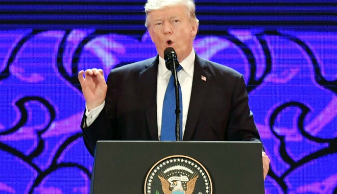 Donald Trump  a sosit în Filipine, ultima etapă  a turneului  său asiatic - donald-1510493938.jpg