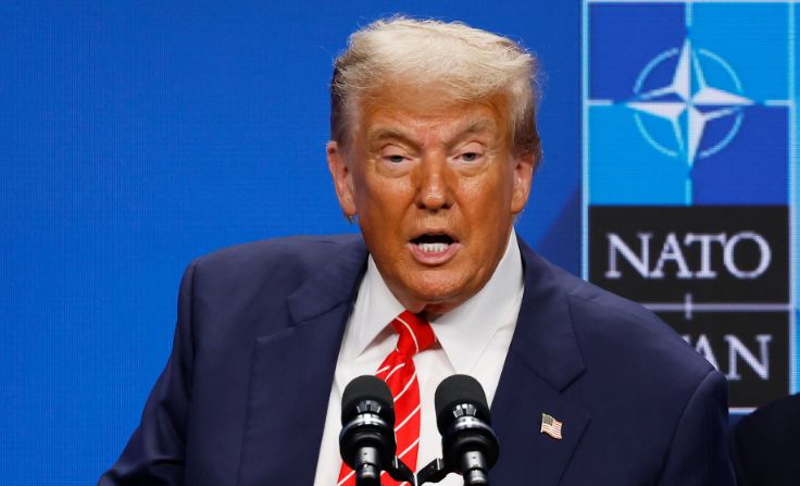 Donald Trump critică dur NATO, amintind de Groenlanda - donald-1775550215.webp