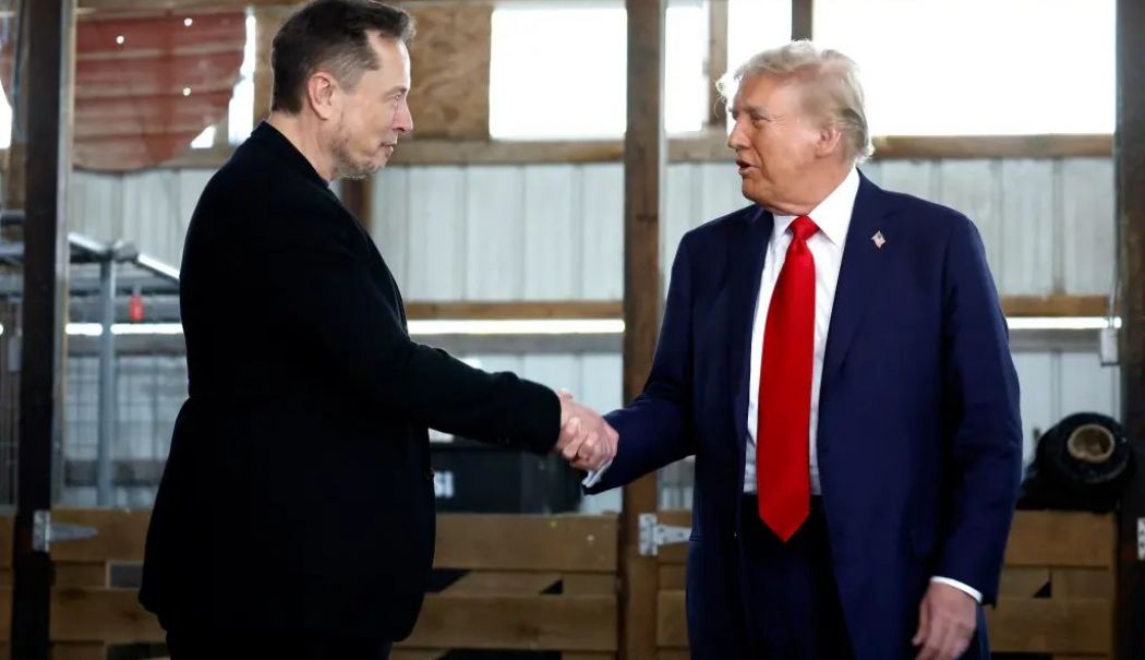 Elon Musk, numit șef în administrația Trump. Cel mai bogat om din lume se va ocupa de reducerea birocrației - donald-trump-si-elon-mask-1731494108.jpg
