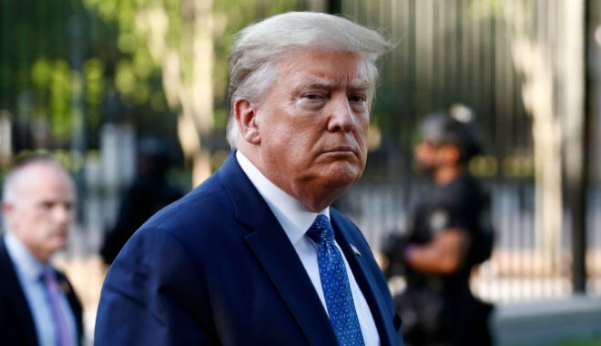 Donald Trump a distribuit pe Twitter un video în care mai multe persoane strigă un slogan rasist al naționaliștilor albi - donaldtrump-1593355185.jpg