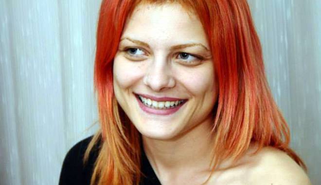 Actrița care și-a transformat lucrarea de disertație în act artistic - doris-1437147874.jpg