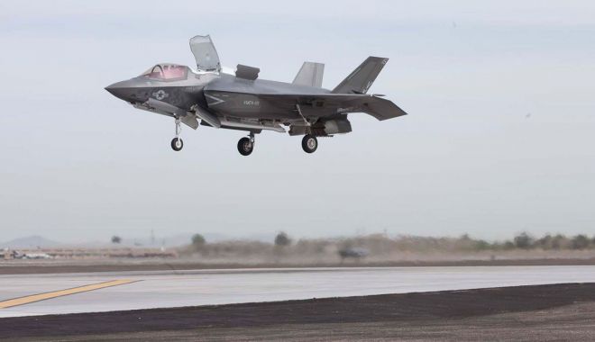 Două aeronave americane F -35, în Baza 86 Aeriană de la Borcea - douaavioane-1645711190.jpg