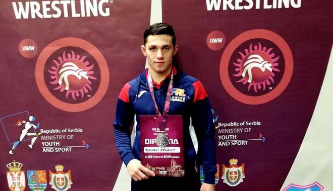 Două medalii de argint la Europenele U23. 