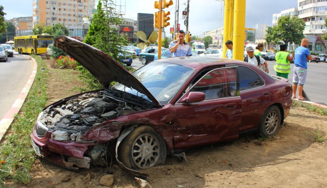 Două victime într-un accident provocat de un șofer beat - douavictime11iulie-1405101334.jpg