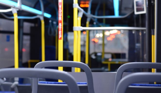 Un şofer de autobuz a dat jos toţi călătorii, după ce s-a enervat din cauza gălăgiei - download-1700050096.jpg