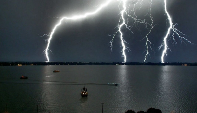 INFORMARE METEO DE VREME REA, ÎN TOATĂ ȚARA. Instabilitate atmosferică și intensificări ale vântului! - download150080640515052186721529-1535098619.jpg