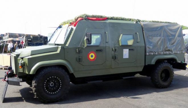 Cum arată noul bolid militar românesc, Dracon, produs fulger în 45 de zile - draconaromaniantacticalvehiclecr-1526646656.jpg