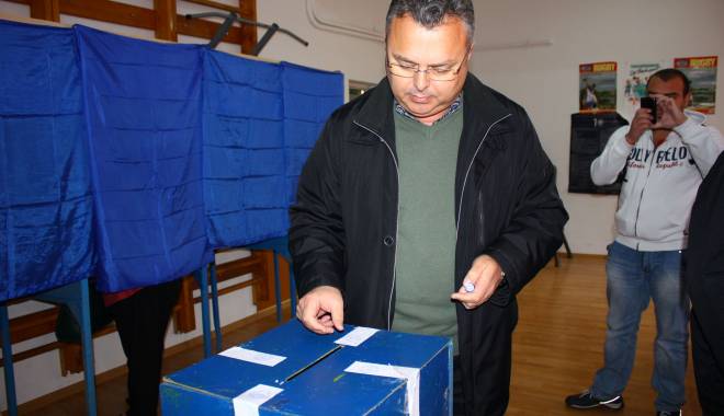Liderul PNL Constanța, Gheorghe Dragomir, și-a exprimat opțiunea de vot - dragomirimg2968-1414916510.jpg