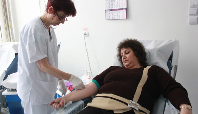Dr. Alina Dobrotă: 